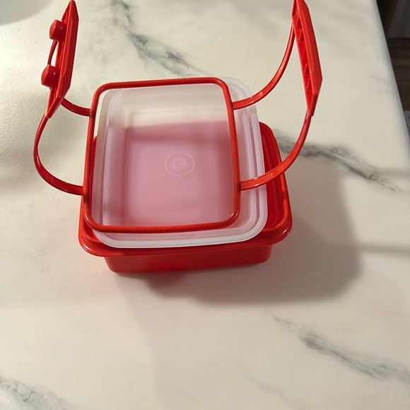 Vintage Tupperware lunchbox or storage
Orange bin & handle with clear top - Picture 1 of 5